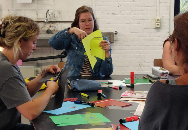 Academie Arendonk hoofdvestigingsplaats opleiding Deeltijds Kunstonderwijs DKO Beeldende en Audiovisuele Kunsten BAK studierichting 3de graad volwassenen optie initiatieatelier