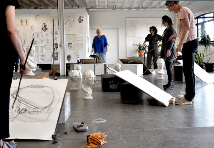 Academie Arendonk opleiding volwassenen Deeltijds Kunstonderwijs DKO Beeldende en Audiovisuele Kunsten BAK langlopende studierichting 4de graad optie Tekenkunst