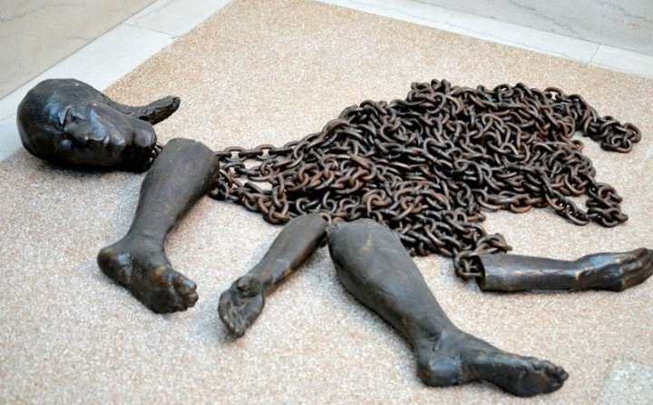 'menselijke gedaante': 4-8/10 2022